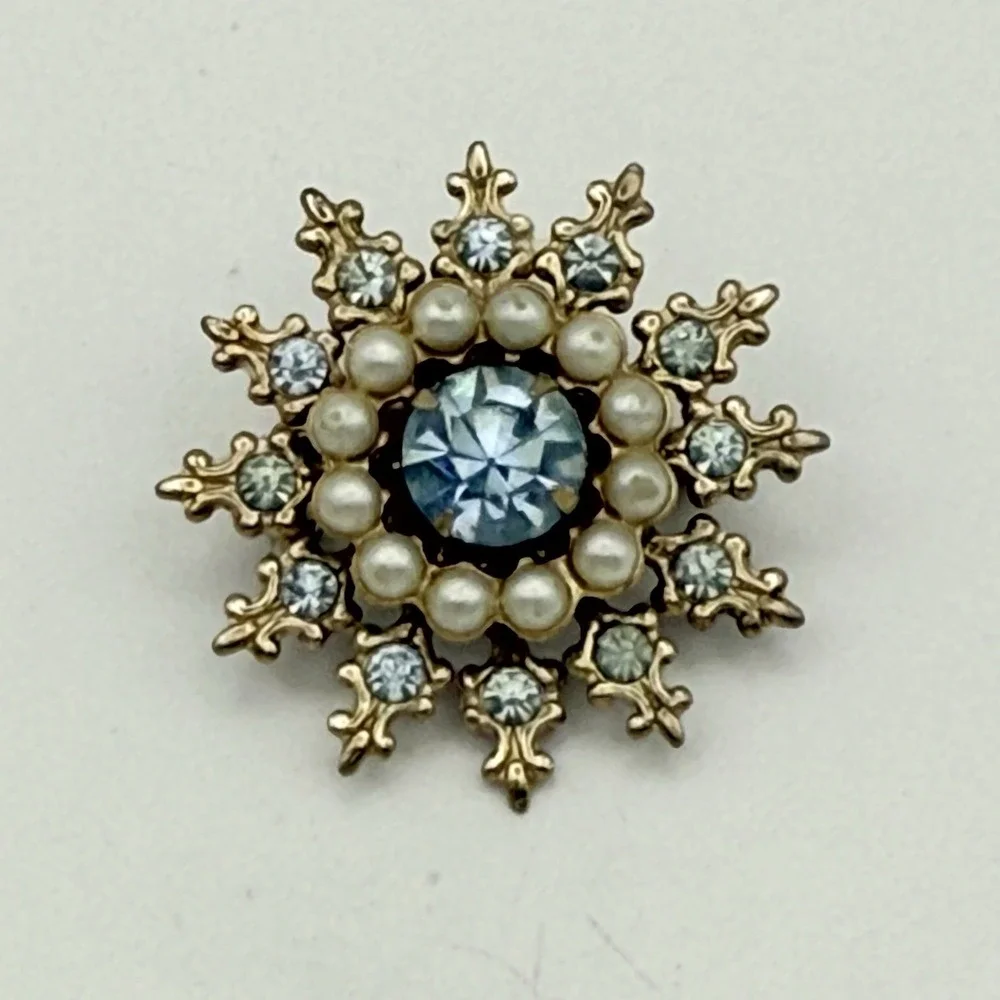 Vintage Starburst Brooch Light Blue Rhinestone Faux Pearl Gold Tone Sunburst Pin